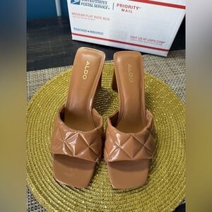 Aldo Tan Quilted Mules Versatile Slip-On Style Size 8